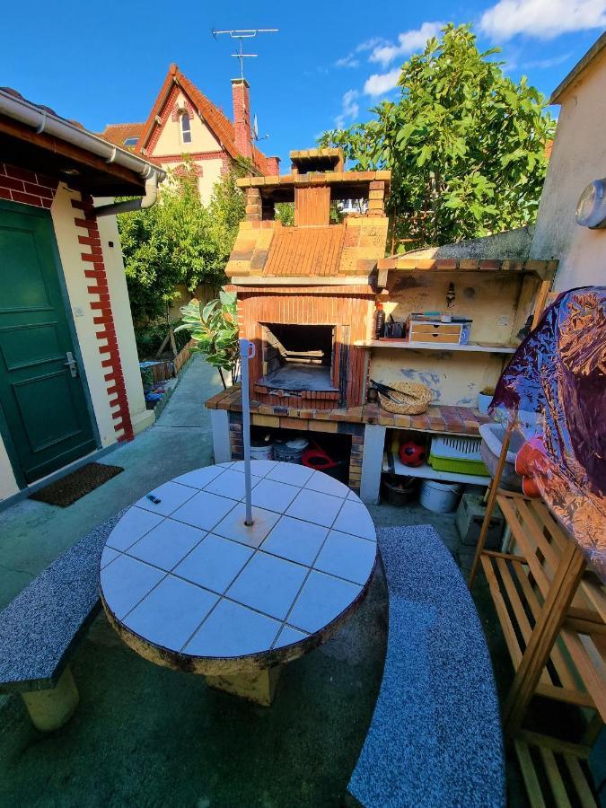 Petite Maison Au Calme Épinay-sur-Seine Exterior foto