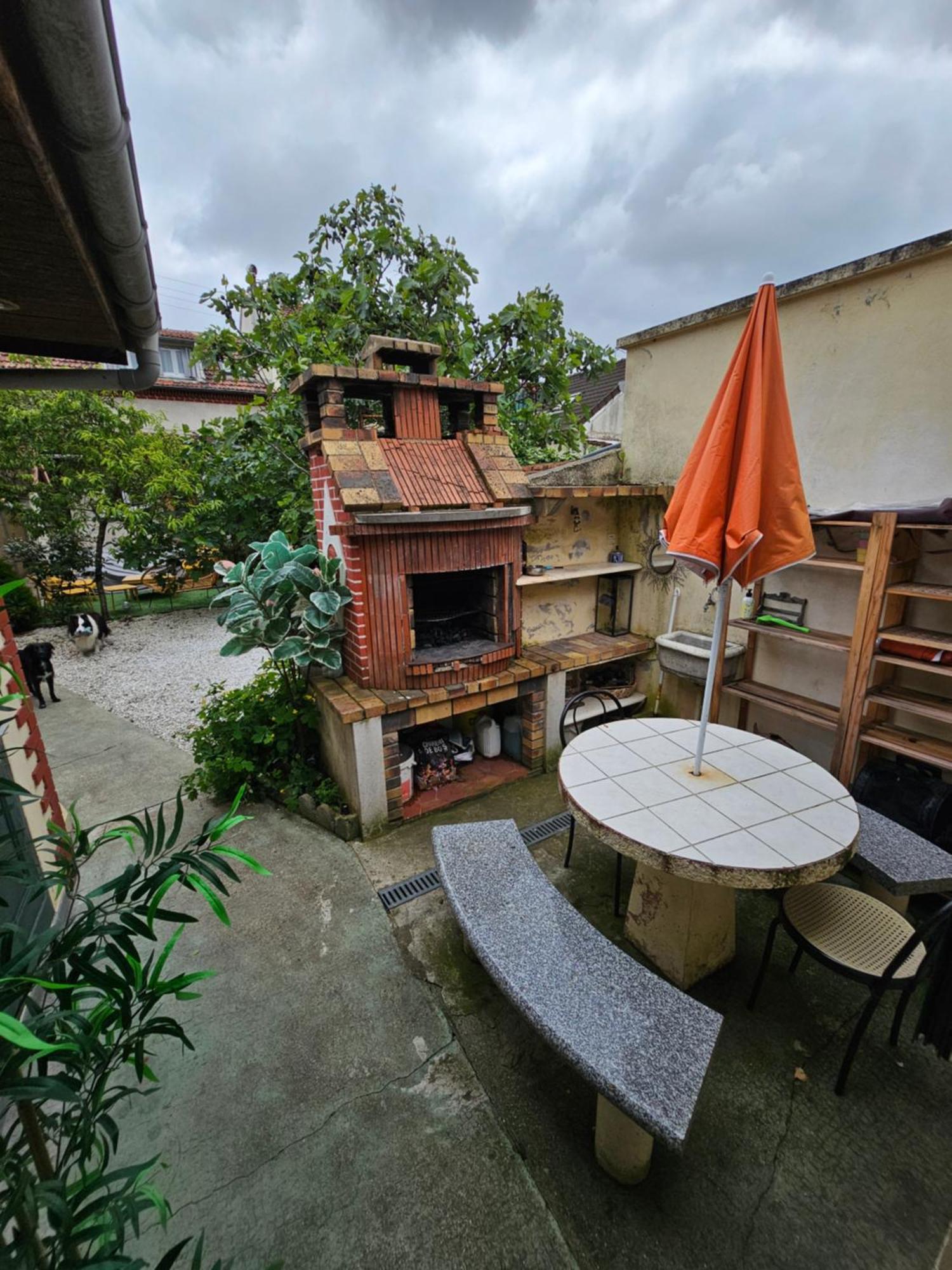 Petite Maison Au Calme Épinay-sur-Seine Exterior foto